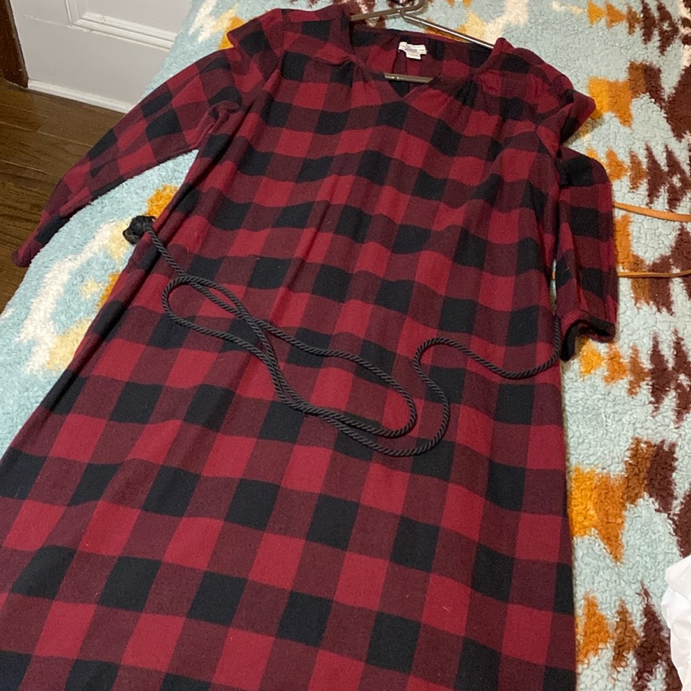 Bass pro flannel dress lightly used L